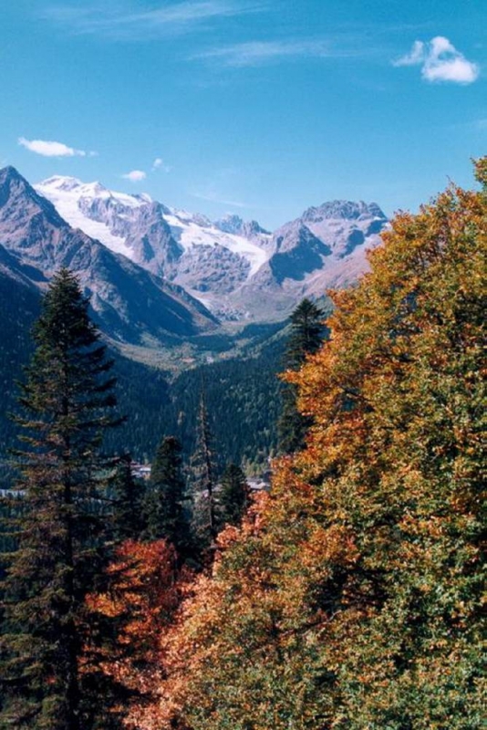 Домбай фото осенью город